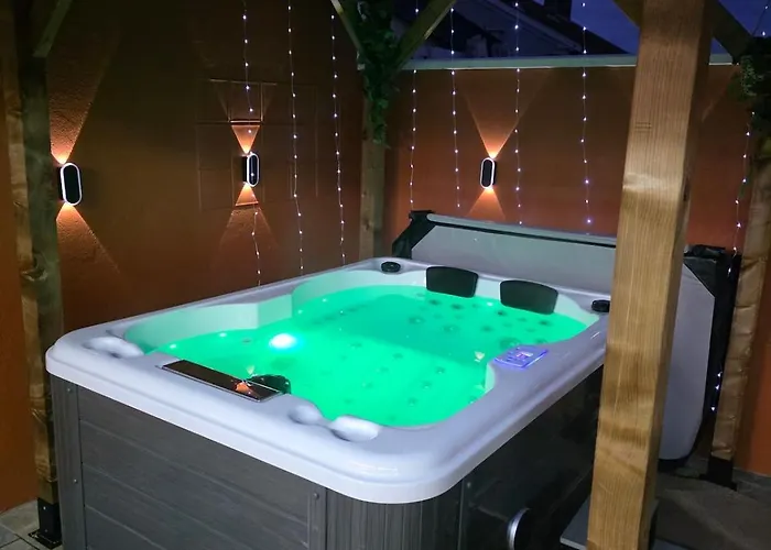 Semesterbostad Le Baiser Dore Sainte-Marie-Aux-Chenes